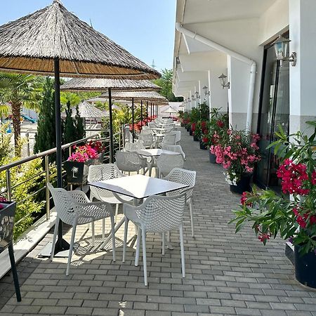 Hotel Aqua Kardzsali Kültér fotó