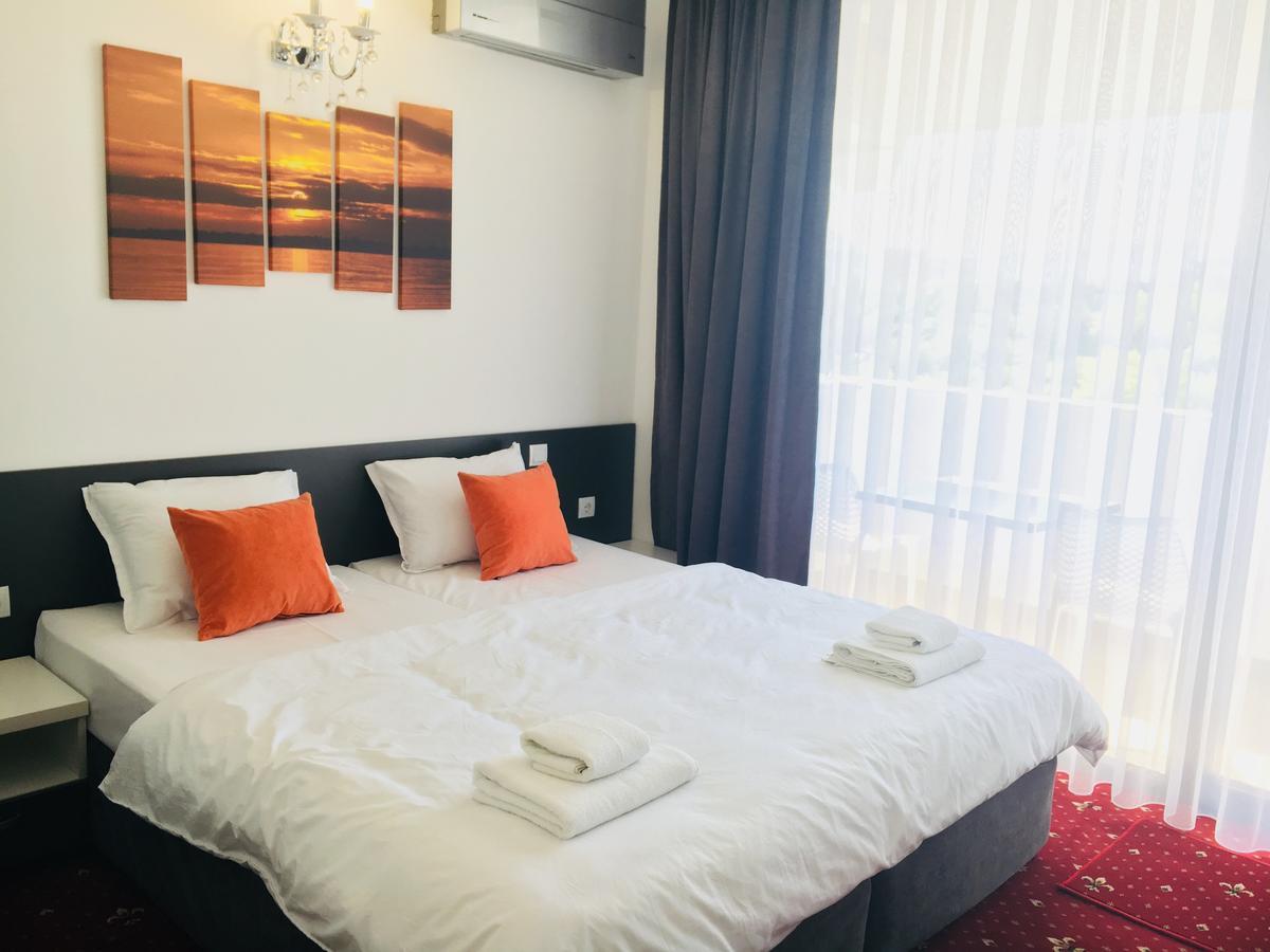 Hotel Aqua Kardzsali Kültér fotó