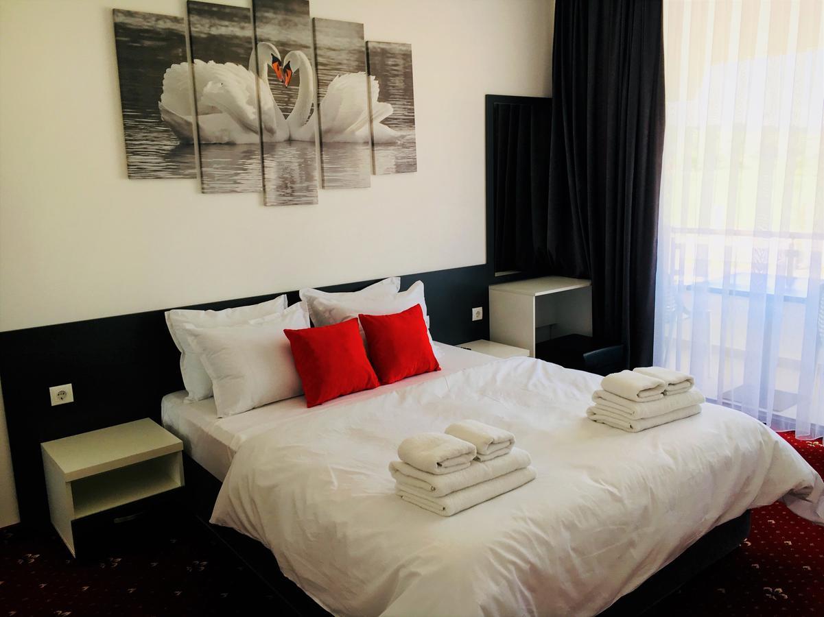 Hotel Aqua Kardzsali Kültér fotó