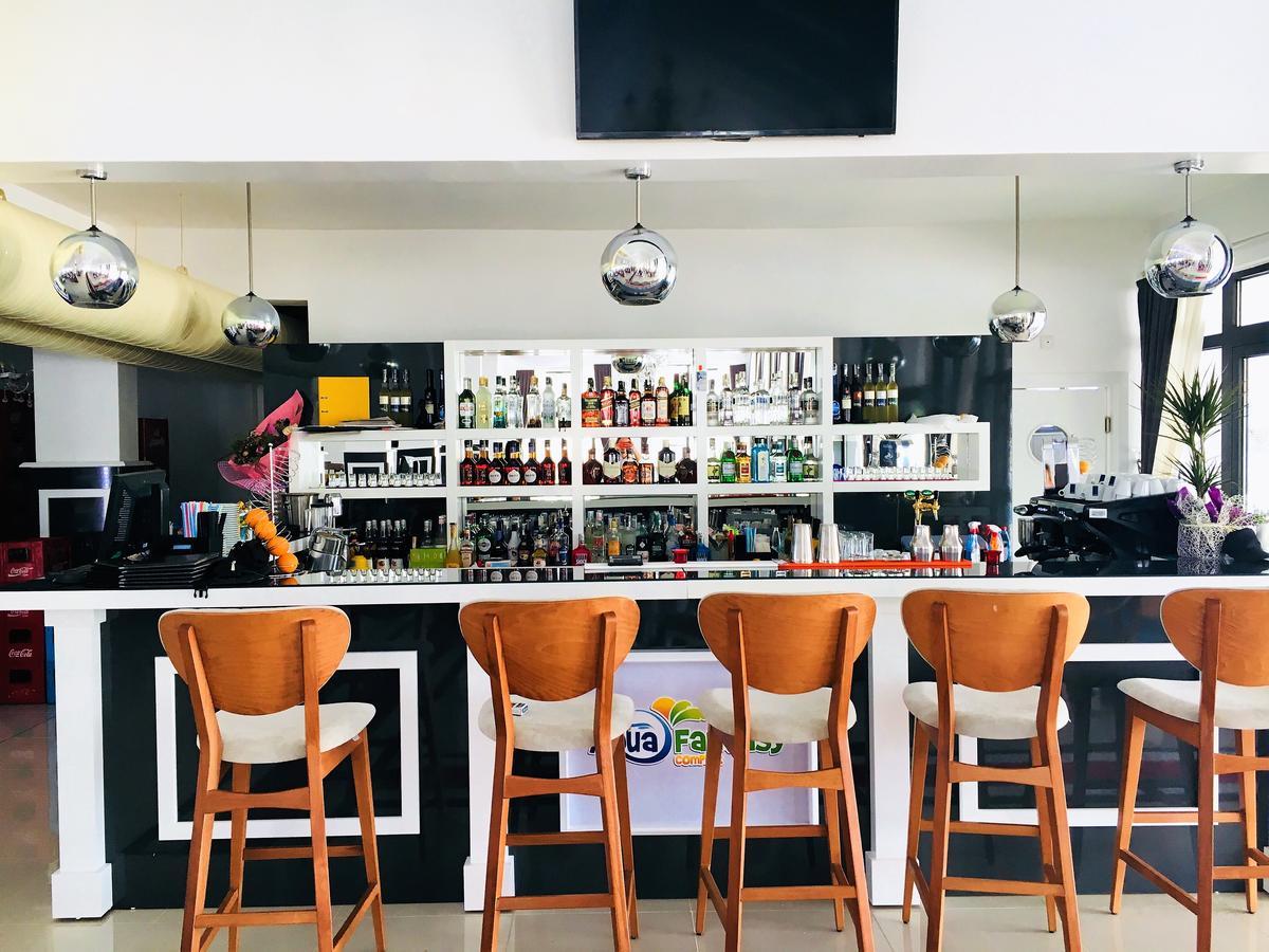 Hotel Aqua Kardzsali Kültér fotó
