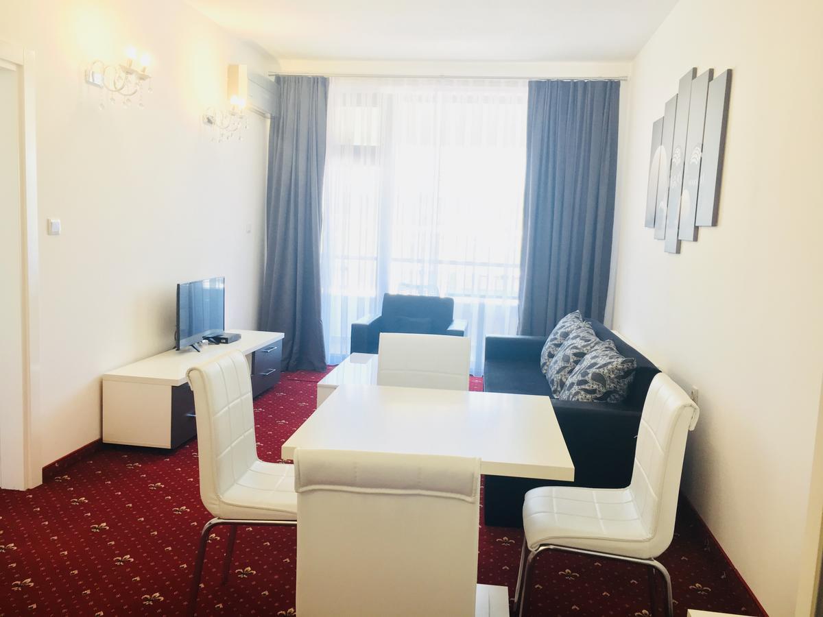Hotel Aqua Kardzsali Kültér fotó