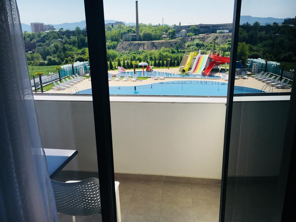 Hotel Aqua Kardzsali Kültér fotó