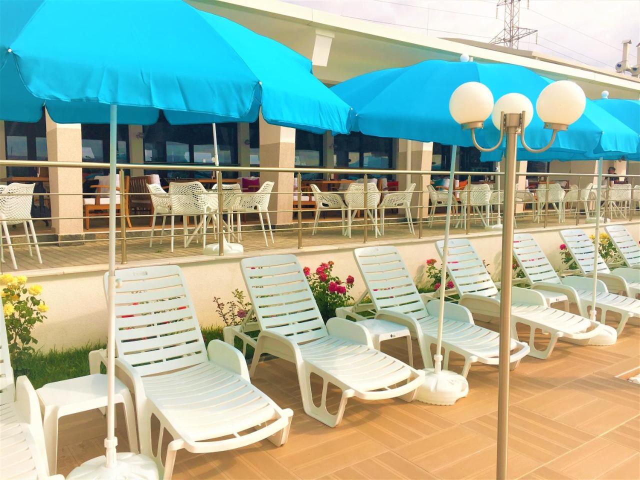 Hotel Aqua Kardzsali Kültér fotó